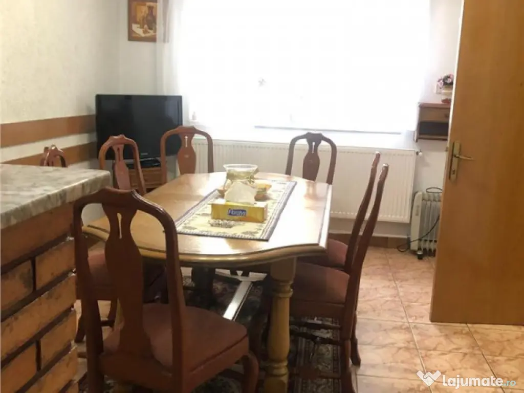 Oferta - Casa individuala, Central, 5 Camere, Parcare, Panor 