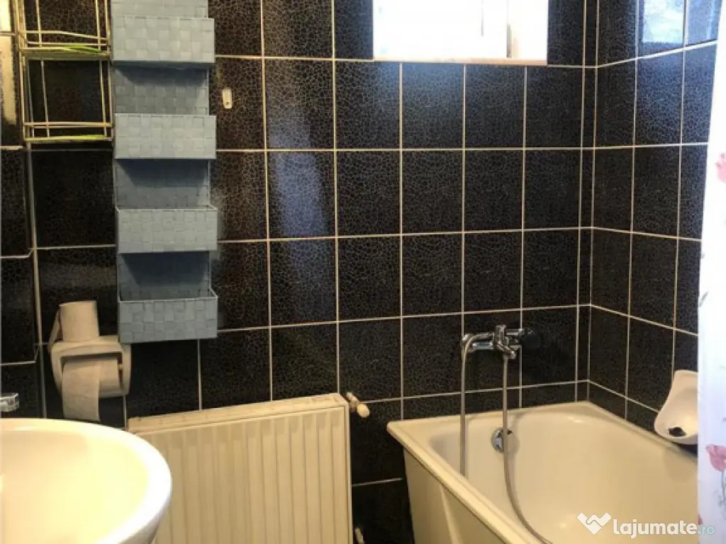 Oferta - Casa individuala, Central, 5 Camere, Parcare, Panor 