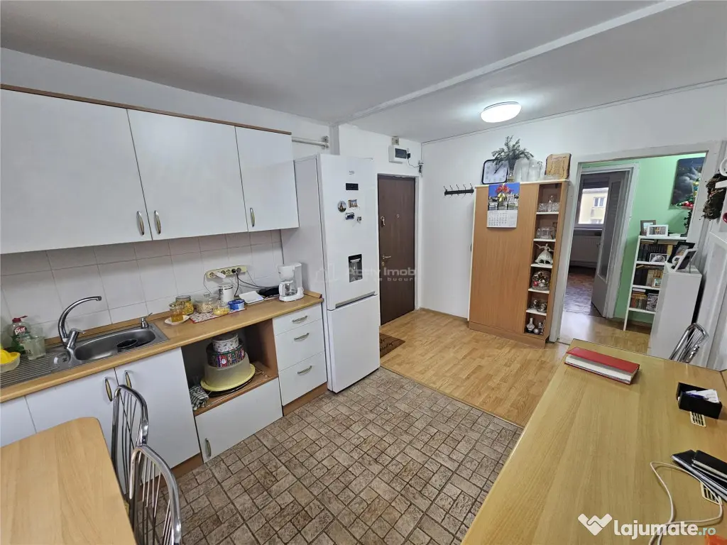 Resita, 3 Cam. Dec. Mobilat Utilat, Micro 2