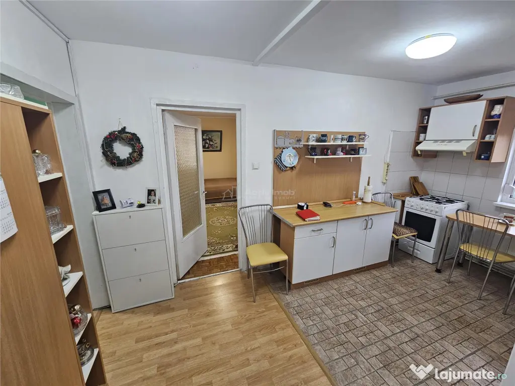 Resita, 3 Cam. Dec. Mobilat Utilat, Micro 2