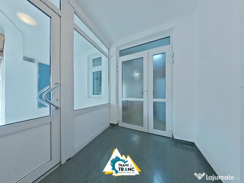 Spatiu de birouri cu 3 camere in zona Bibliotecii Judetene din Arad 