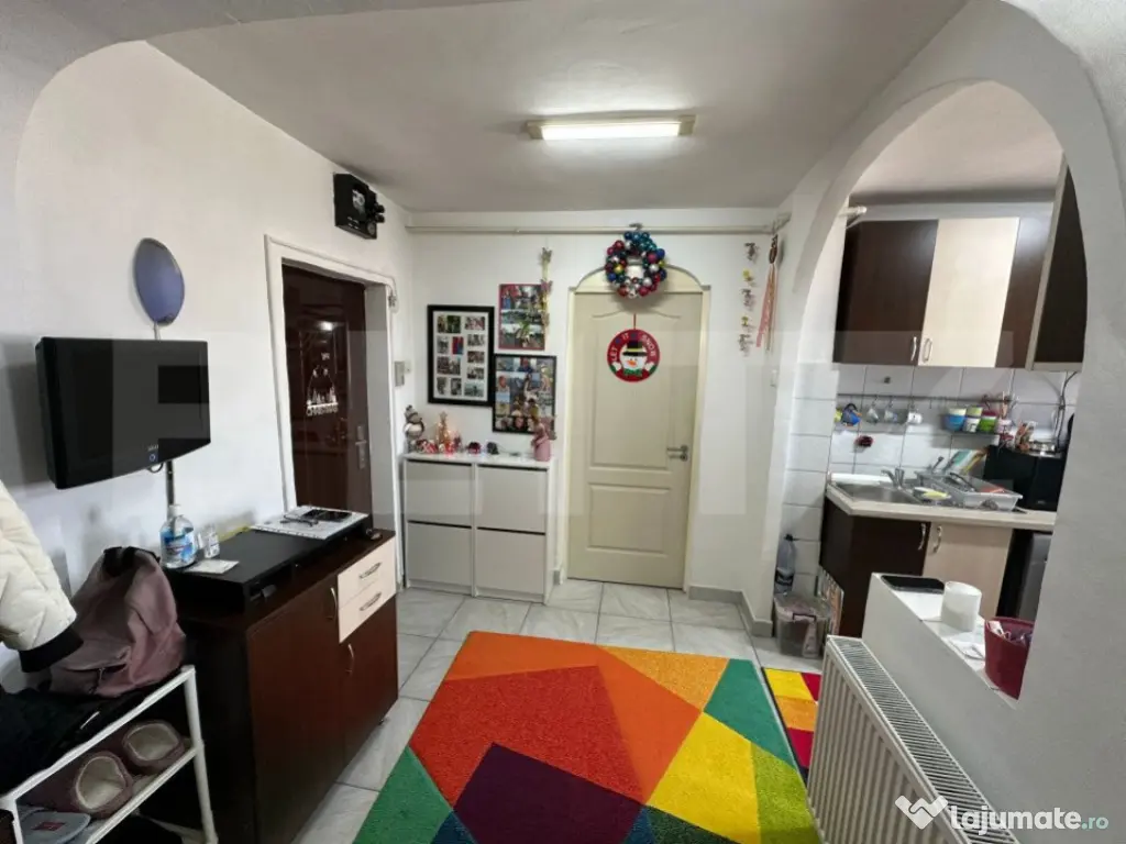 Apartament de vanzare, cu 2 camere, 49 mp, zona Nicolae Balc