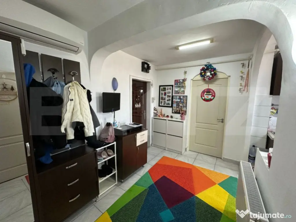 Apartament de vanzare, cu 2 camere, 49 mp, zona Nicolae Balc