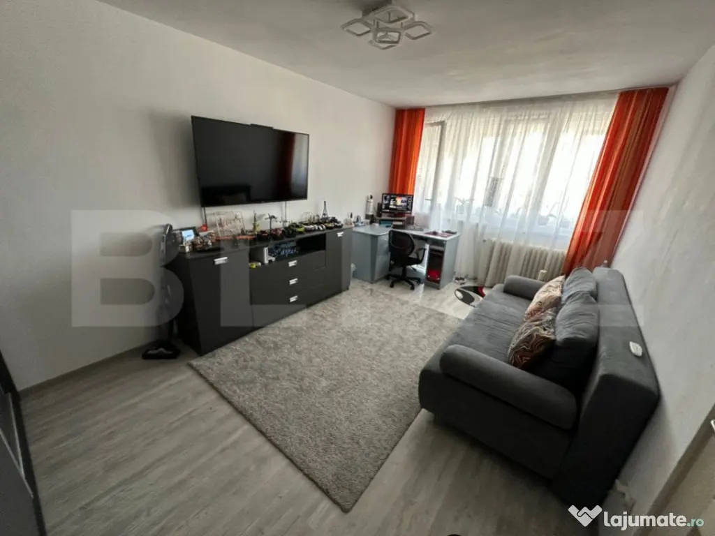 Apartament de vanzare, cu 2 camere, 49 mp, zona Nicolae Balc
