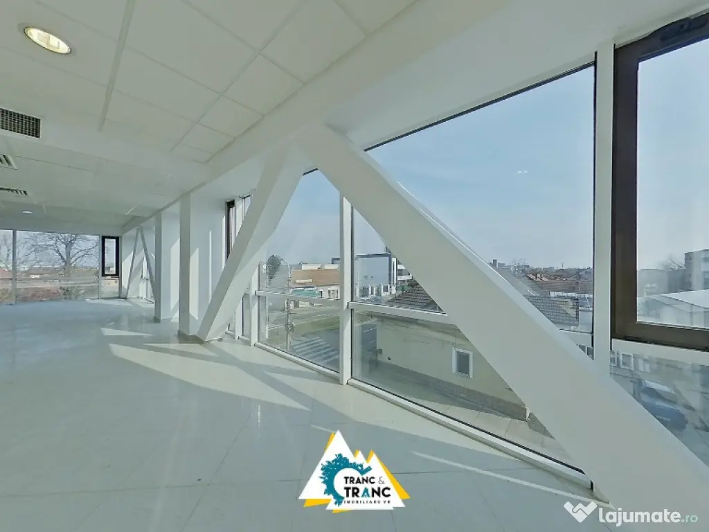 Spațiu de birouri de 200 mp in cladire de sticla în Micalaca 