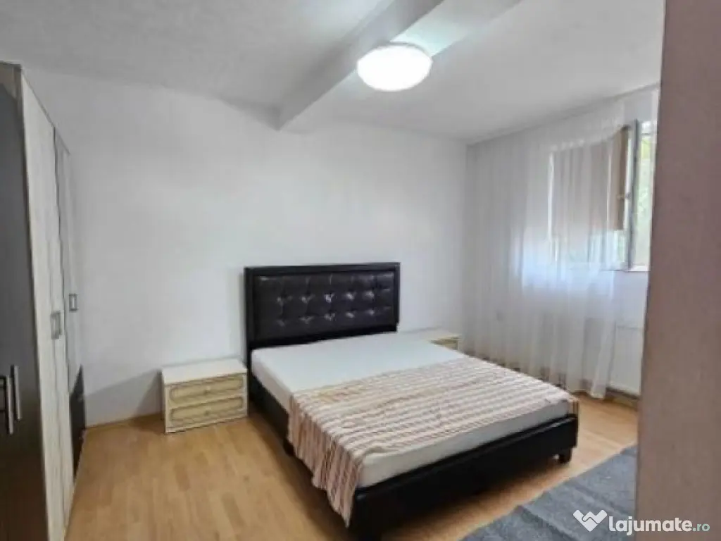 Coiciu, vila cu spatiu P+1+M de vanzare