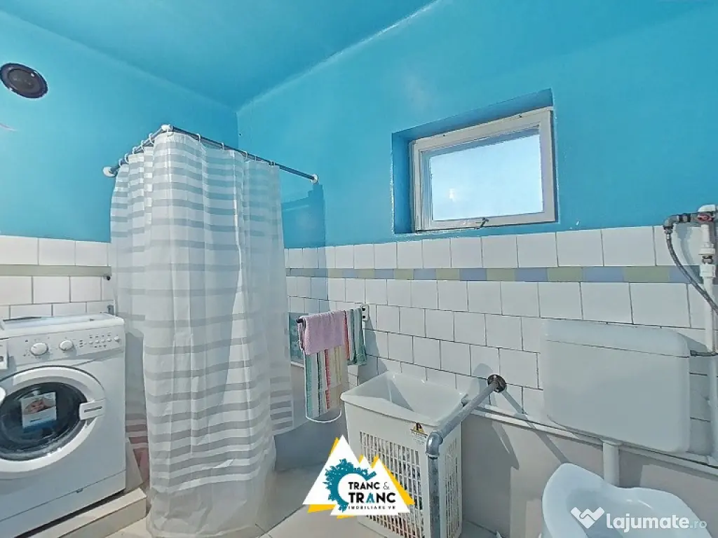 Casa traditionala cu 4 camere, in Cuvin 