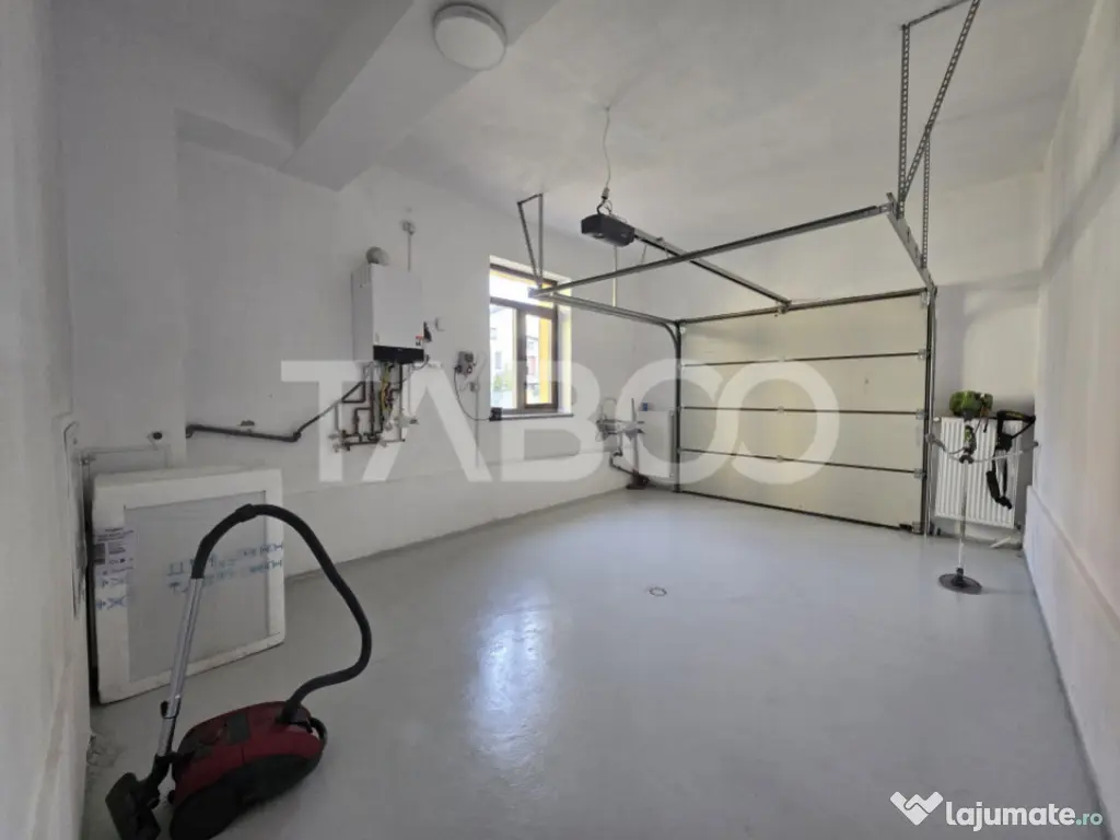 Casa noua de inchiriat 5 camere 200mp si Garaj zona Tineretu 