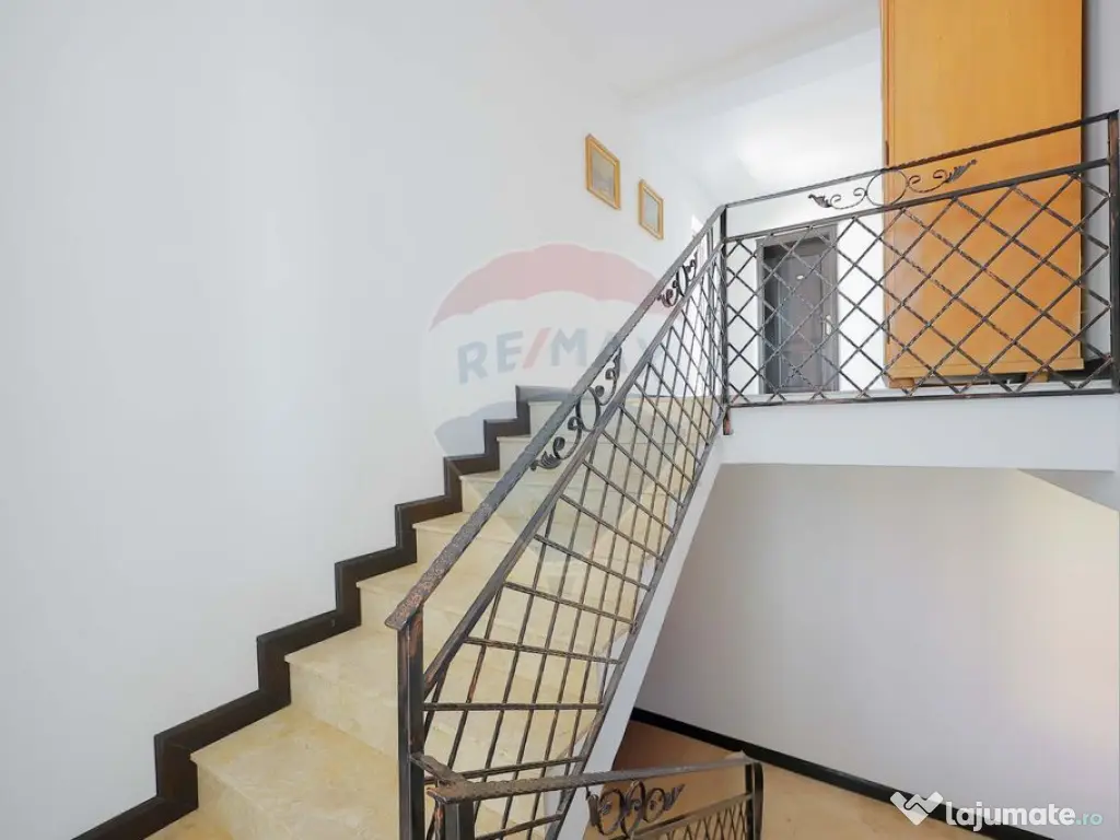 De vânzare Casă/Pensiune în zona Nufărul - Sânmartin 