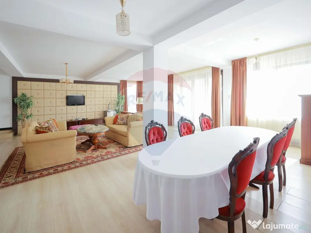 De vânzare Casă/Pensiune în zona Nufărul - Sânmartin 