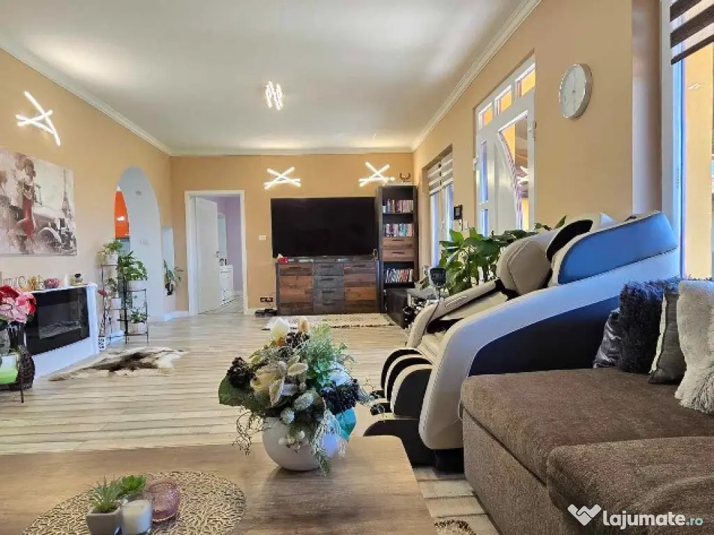 Casa de vanzare, dealuri, zona str.Beldiceanu 