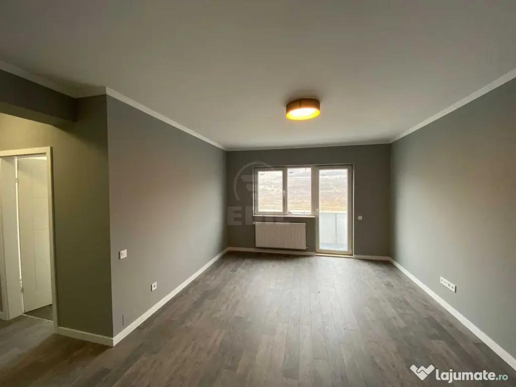 Apartament 2 camere,decomandat zona Urusagului 