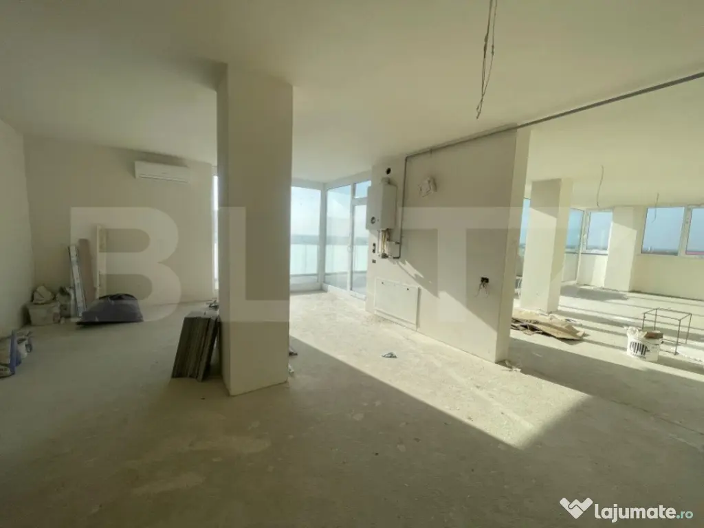 Penthouse de vanzare, 3 camere, 74 mp, zona Calea Torontalu