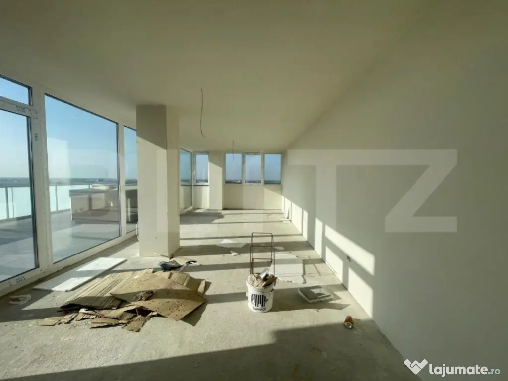 Penthouse de vanzare, 3 camere, 74 mp, zona Calea Torontalu