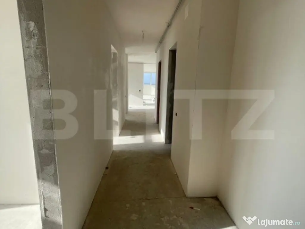 Penthouse de vanzare, 3 camere, 74 mp, zona Calea Torontalu