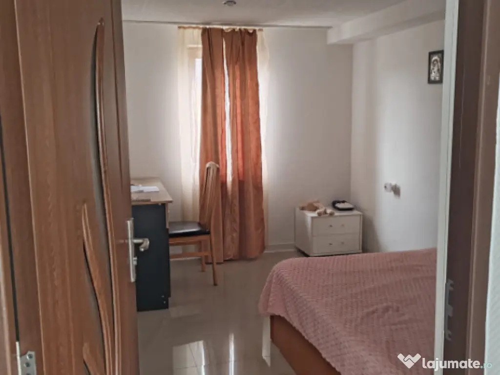 Casa parter+mansarda si teren in Lipovat, Vaslui 