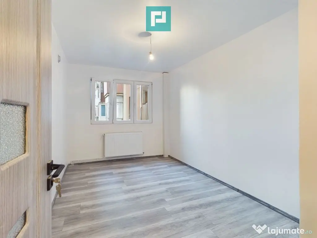 Apartament 3 camere pe str Hateg in Vlaicu