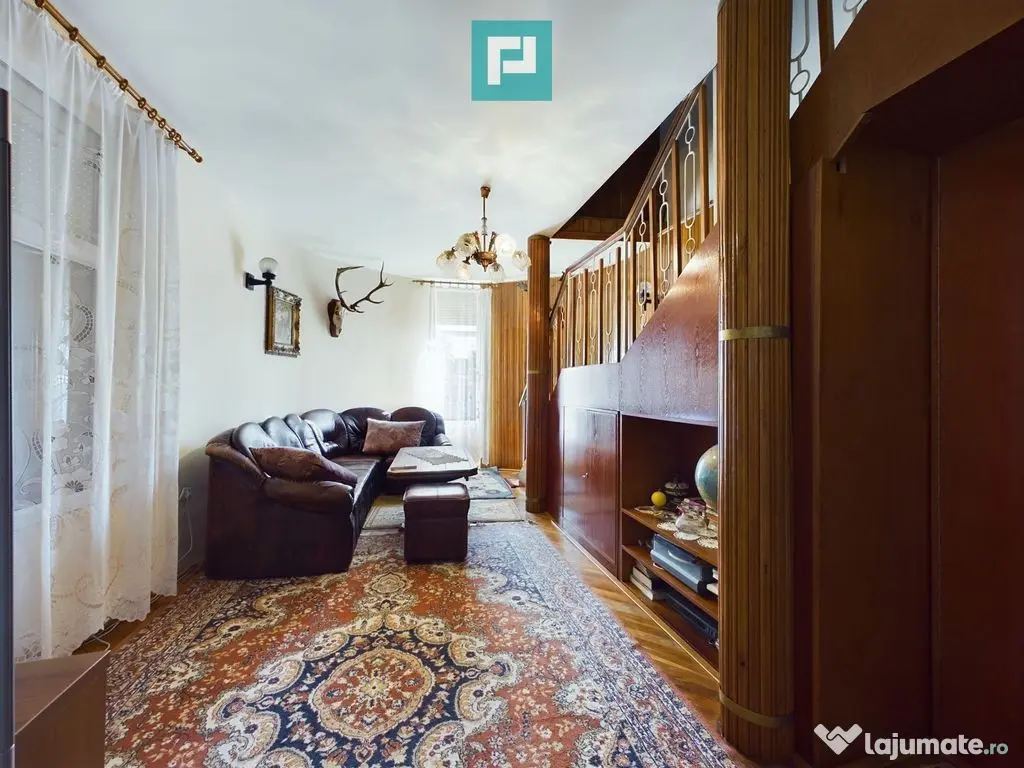 Casă clasică în Chișineu-Criș 