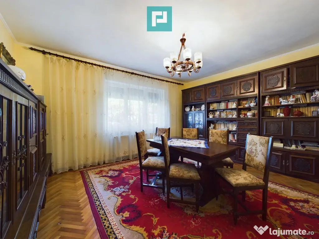Casă clasică în Chișineu-Criș 