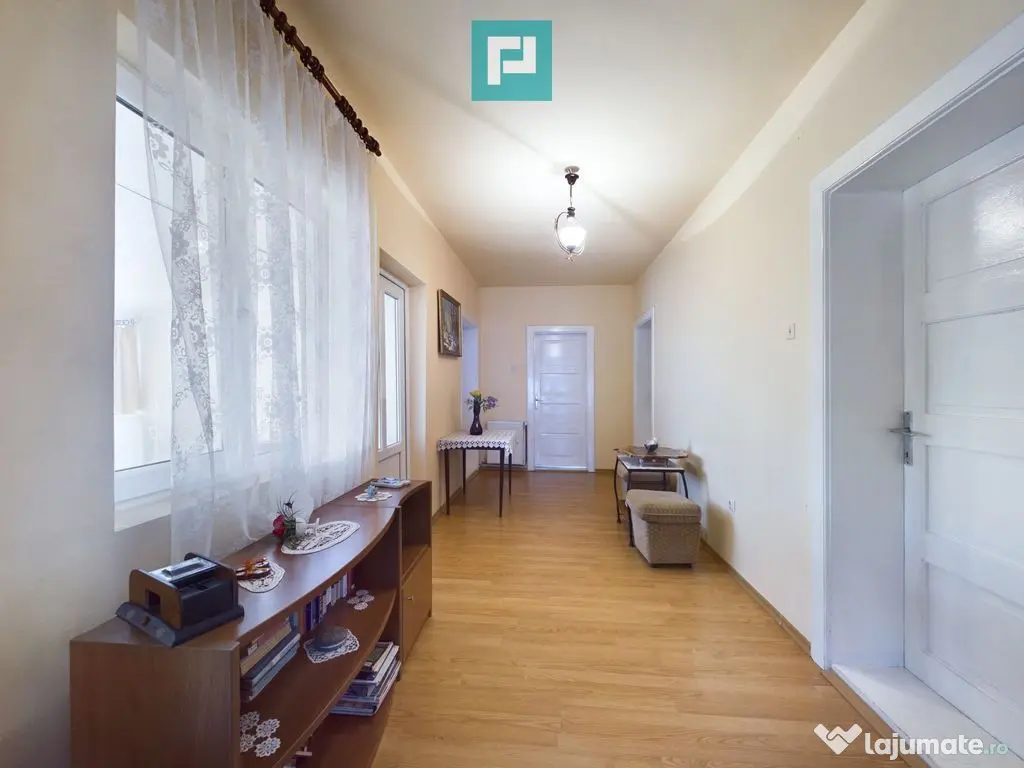 Casă clasică în Chișineu-Criș 