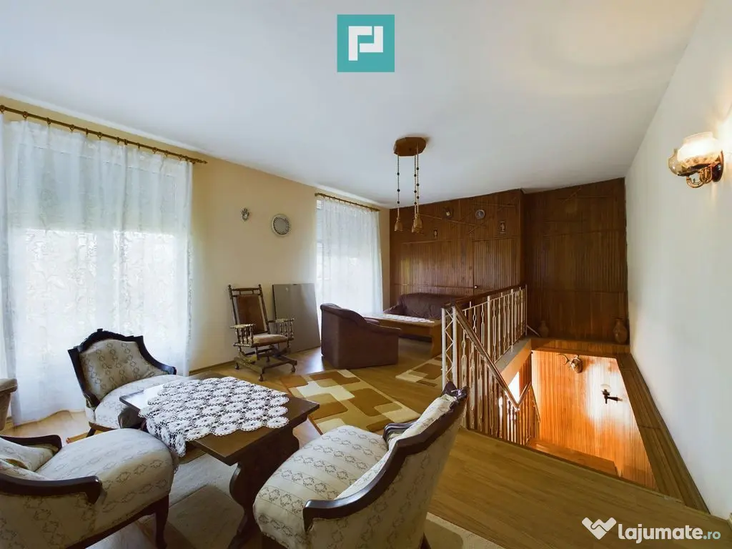 Casă clasică în Chișineu-Criș 