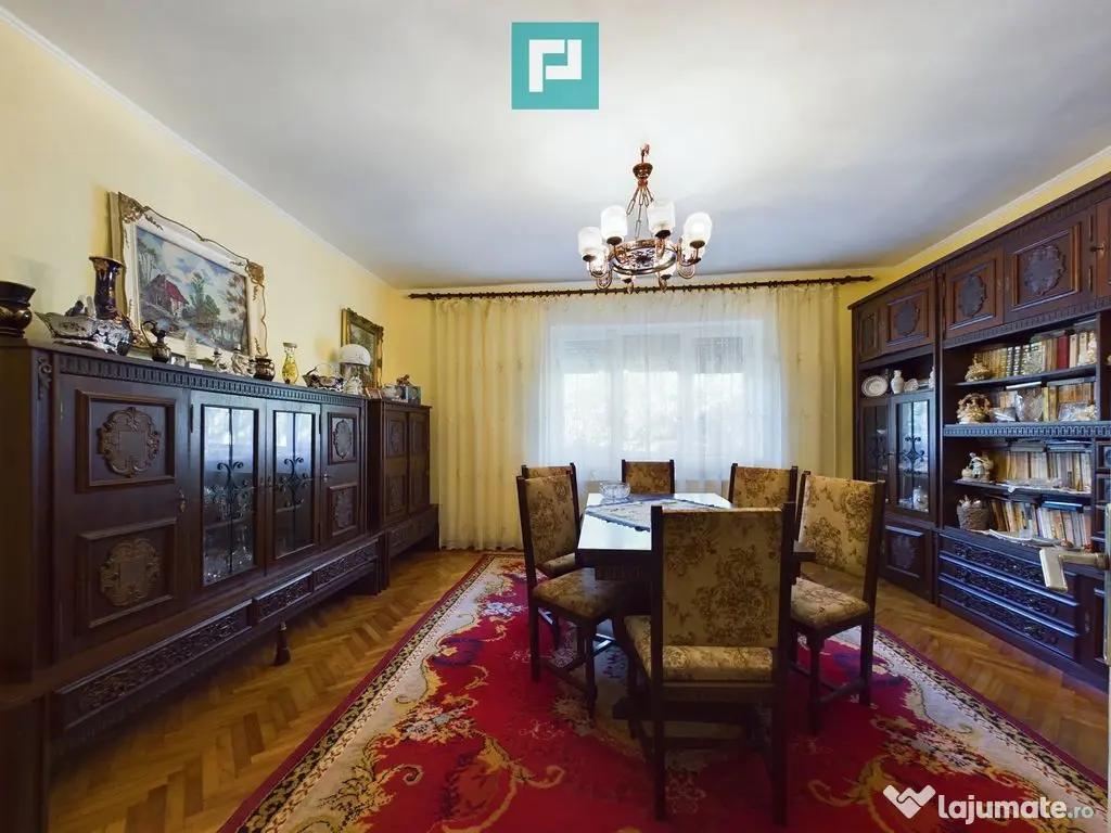 Casă clasică în Chișineu-Criș 