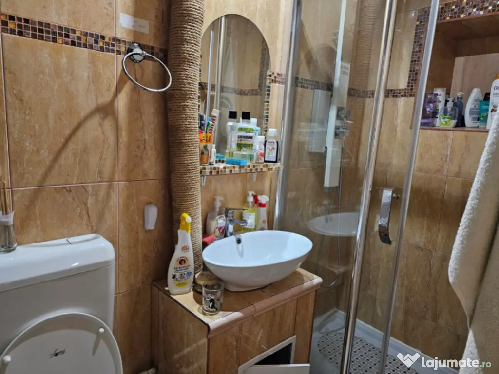 Apartament 4 camere, decomandat situat in zona Tomis III – 