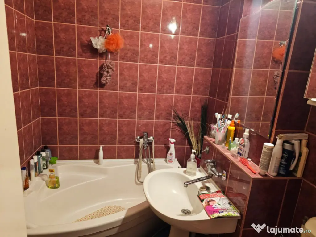 Apartament 4 camere, decomandat situat in zona Tomis III – 