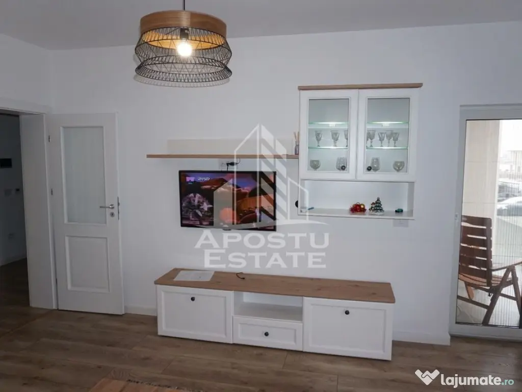 Apartament cu 2 camere, loc de parcare, piscina, Sweet Ho... 