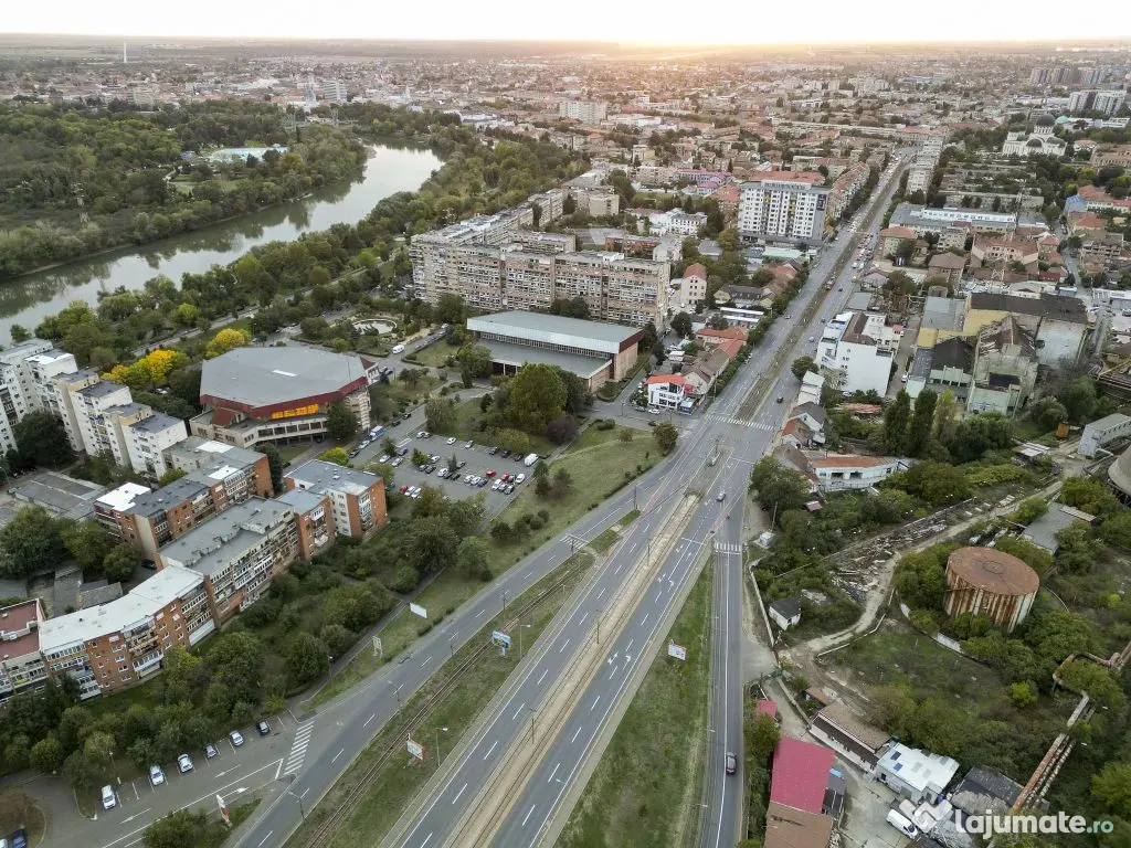 Calea Iuliu Maniu, urbanism P+2+M POT 65% CUT 1.25 