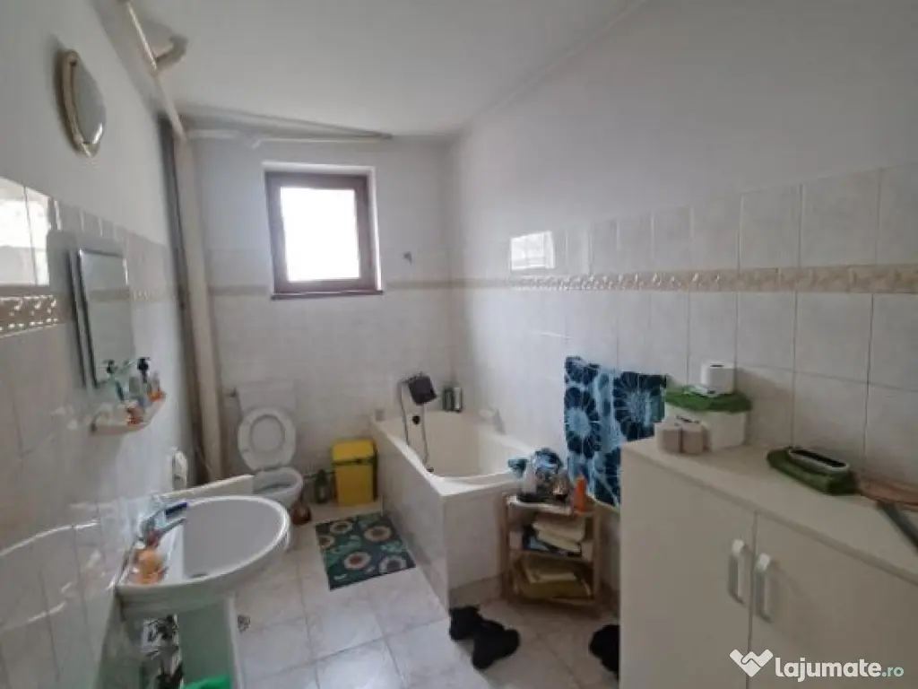 VILA(P 1), zona Centru-Vechi, Caramida, MERITA VAZUTA!