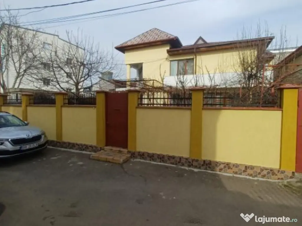 VILA(P 1), zona Centru-Vechi, Caramida, MERITA VAZUTA!