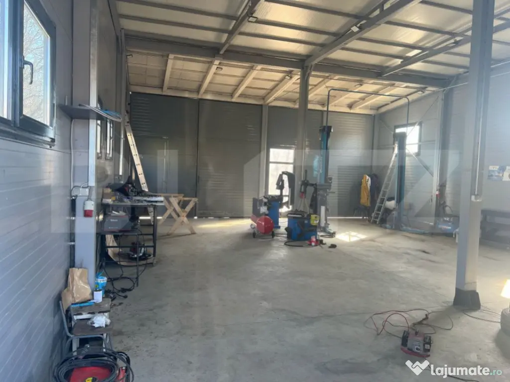 Casa de vanzare, 4 camere, 130 mp, zona Mureseni