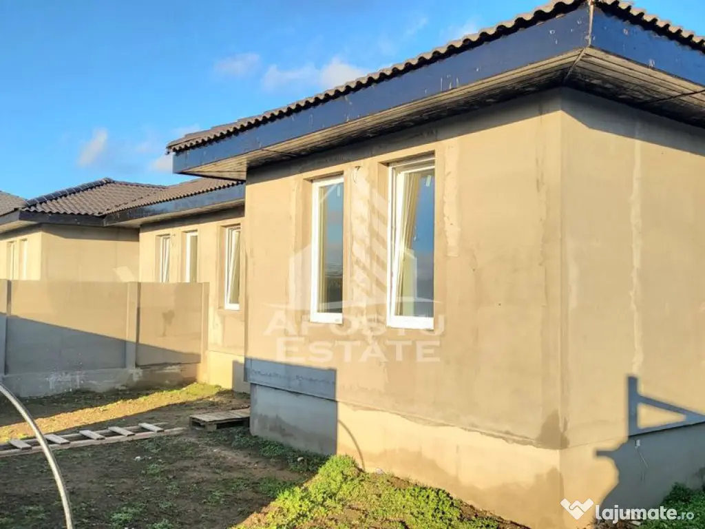 Jumatate de duplex nou cu 4 camere,Parta