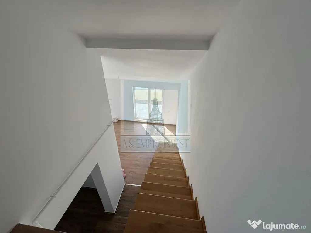 Apartament 3 camere / penthouse pe doua nivele - zona San... 