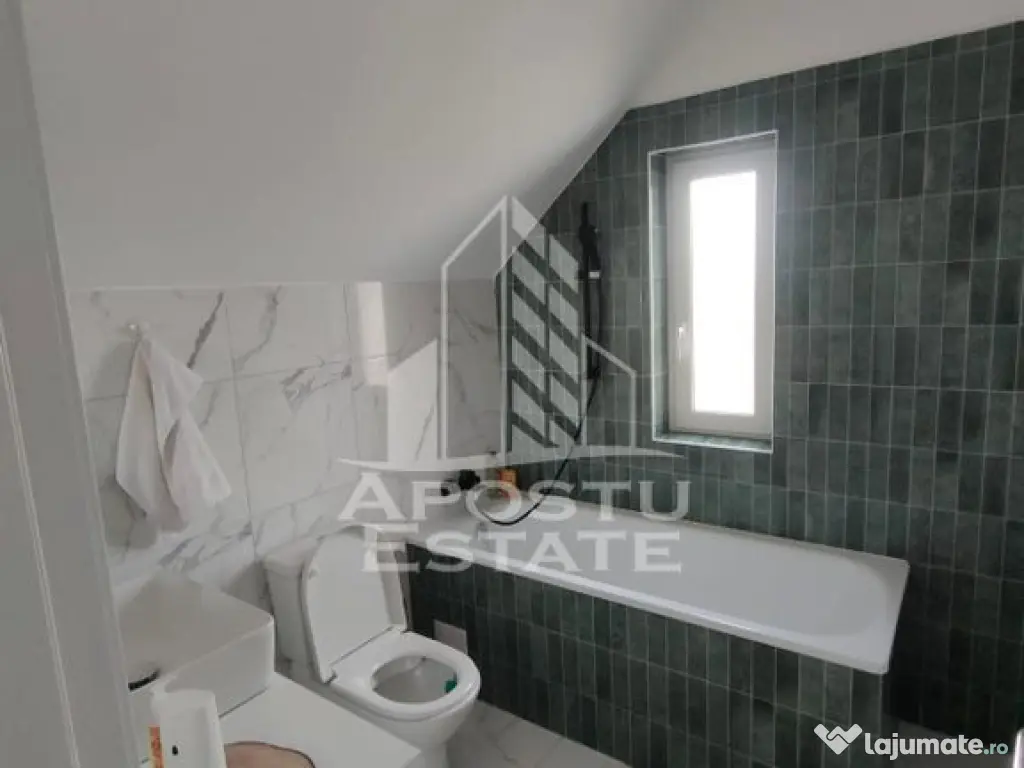 Duplex despărțit prin camera tehnica in Bucovat