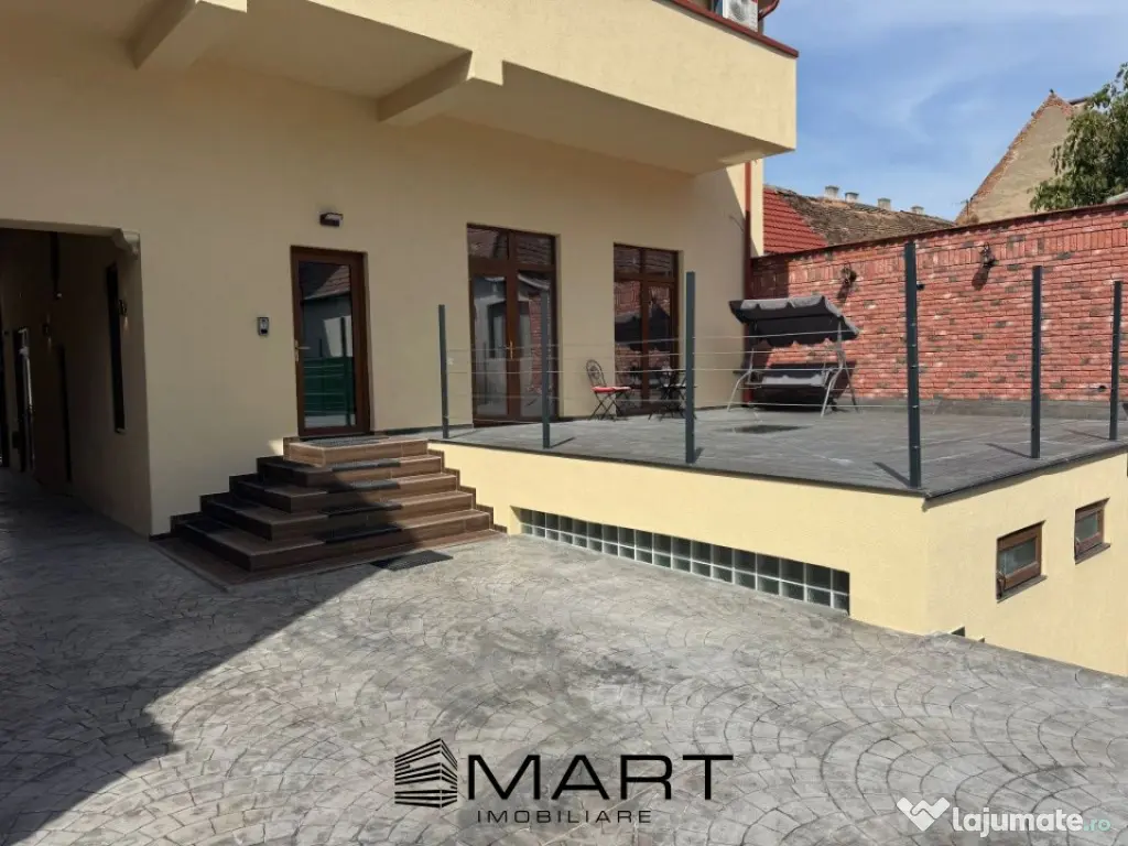 Spatiu comercial , Ultracentral