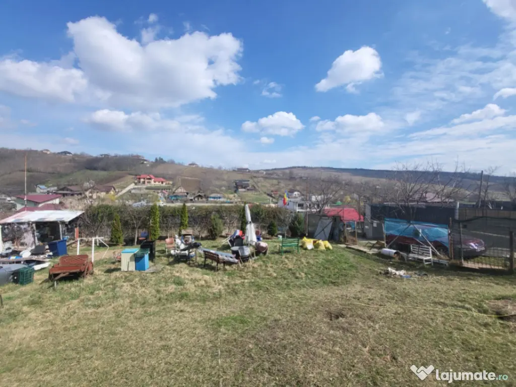 Rediu,Teren cu Utilitati Locatie cu priveliste