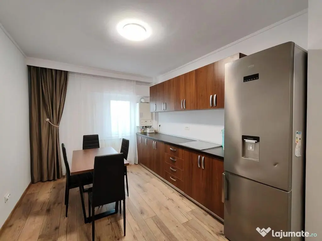 APARTAMENT 3 CAMERE-ZONA CAPITOL
