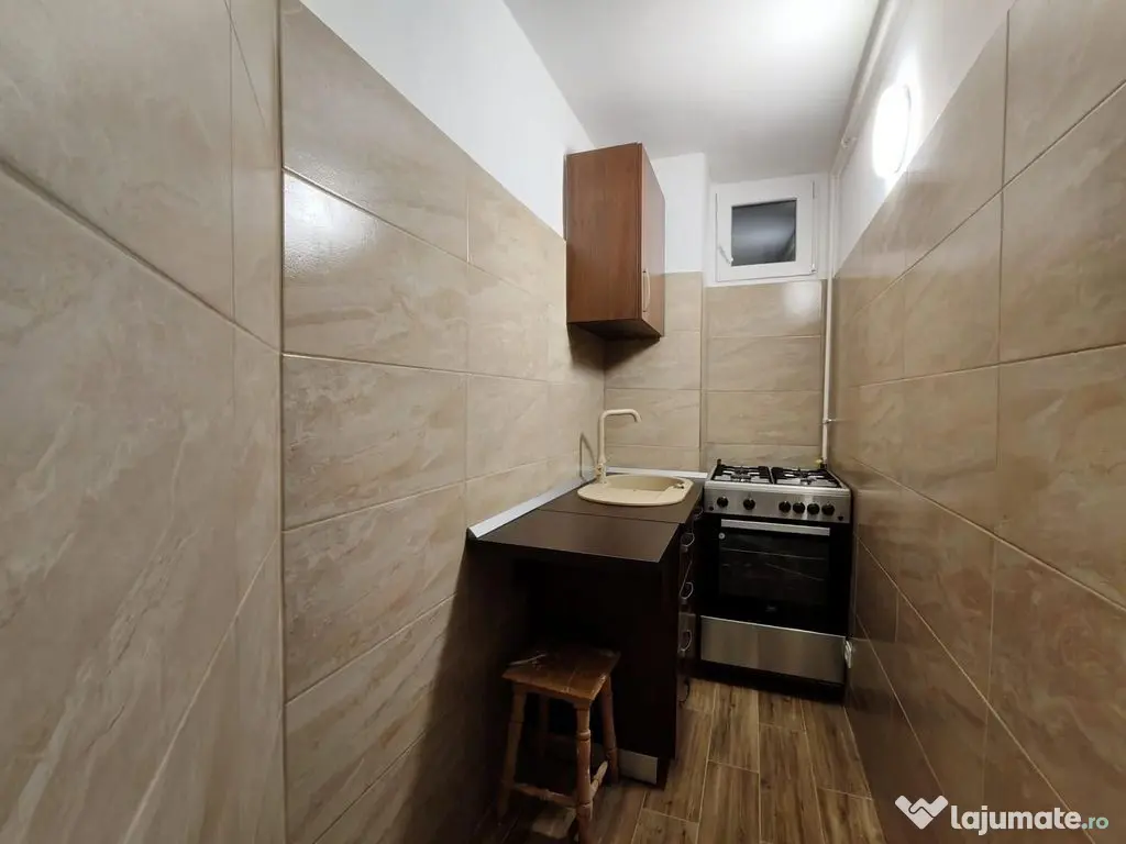 APARTAMENT 3 CAMERE-ZONA CAPITOL