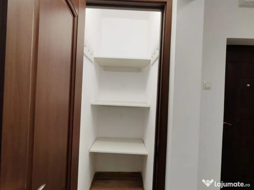 APARTAMENT 3 CAMERE-ZONA CAPITOL