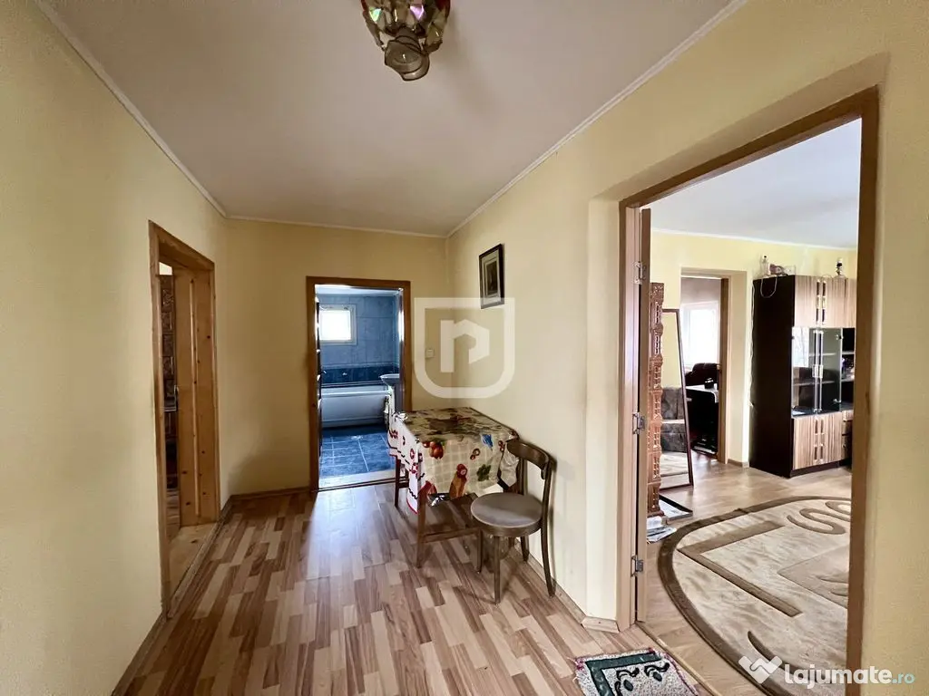 Casă cu teren 400 mp în oraș Gura Humorului