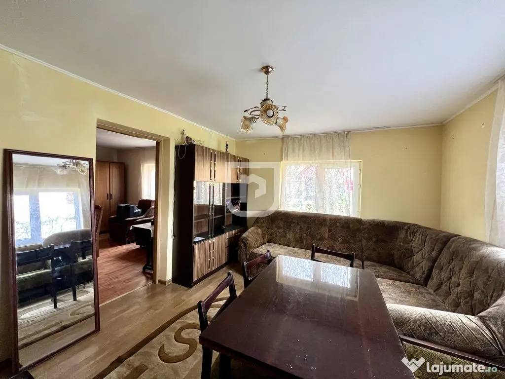 Casă cu teren 400 mp în oraș Gura Humorului