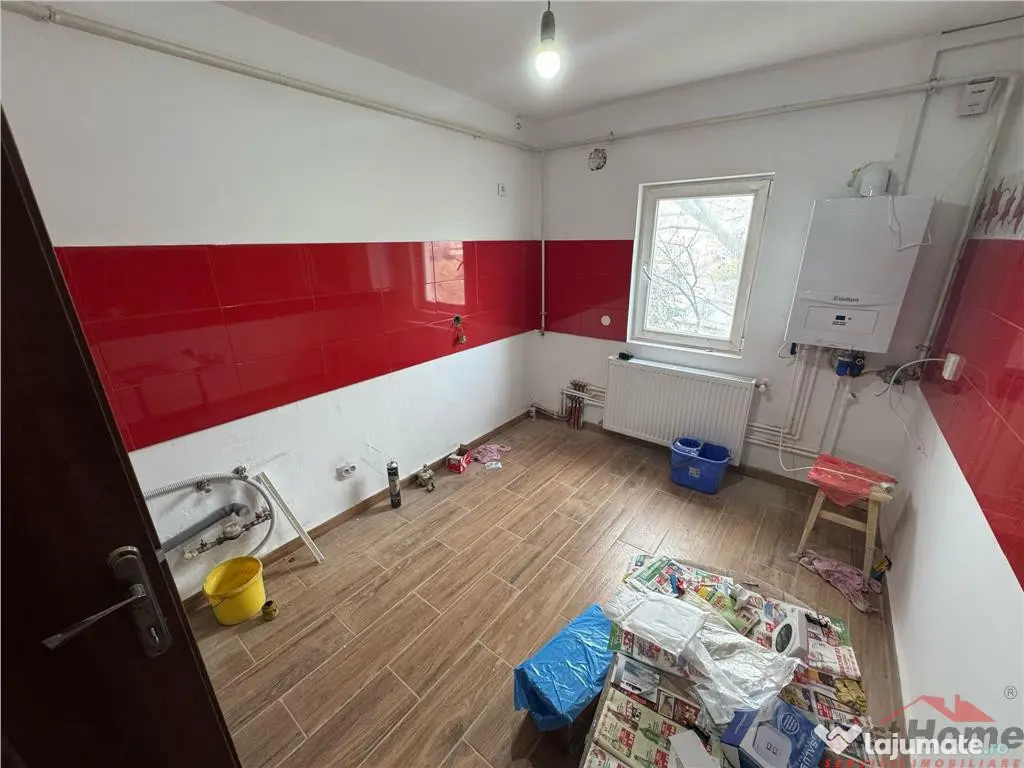 Ap 2 cam, 60 mp utili, et 2/3, hol patrat logie si balcon,re 