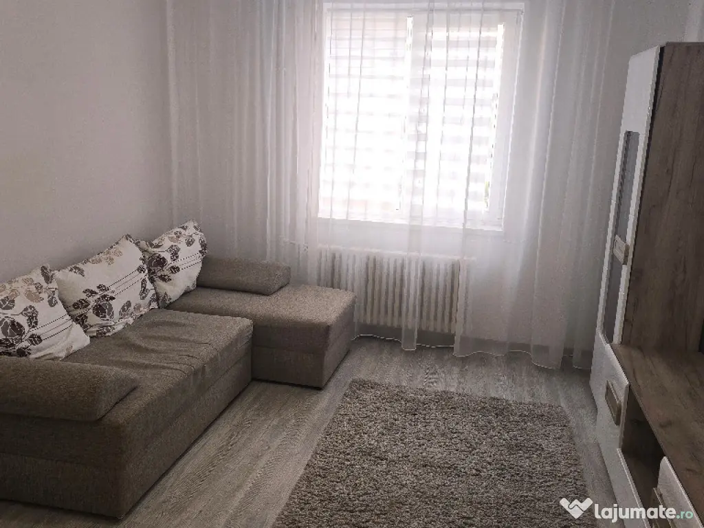 Vand garsoniera in Deva, zona Progresul, parter, mobilata, utilata