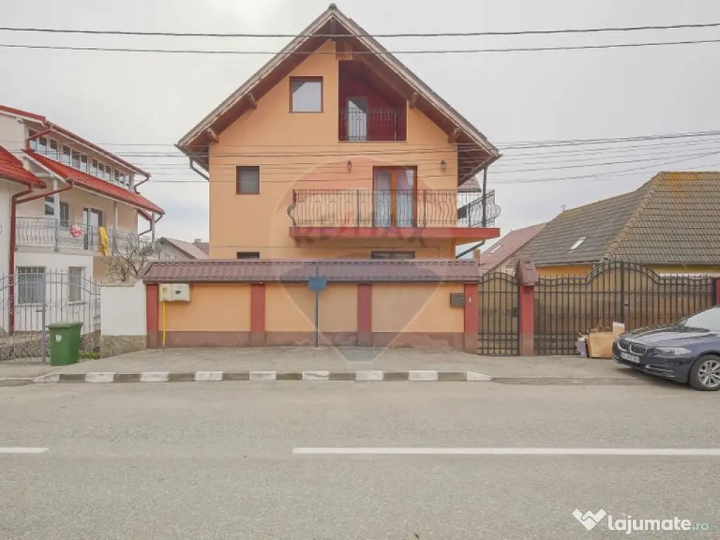 Casă cu garaj și panouri fotovoltaice – Codlea!