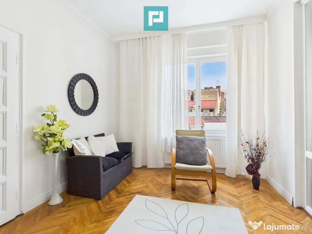 Apartament spațios în clădire ultracentrală 