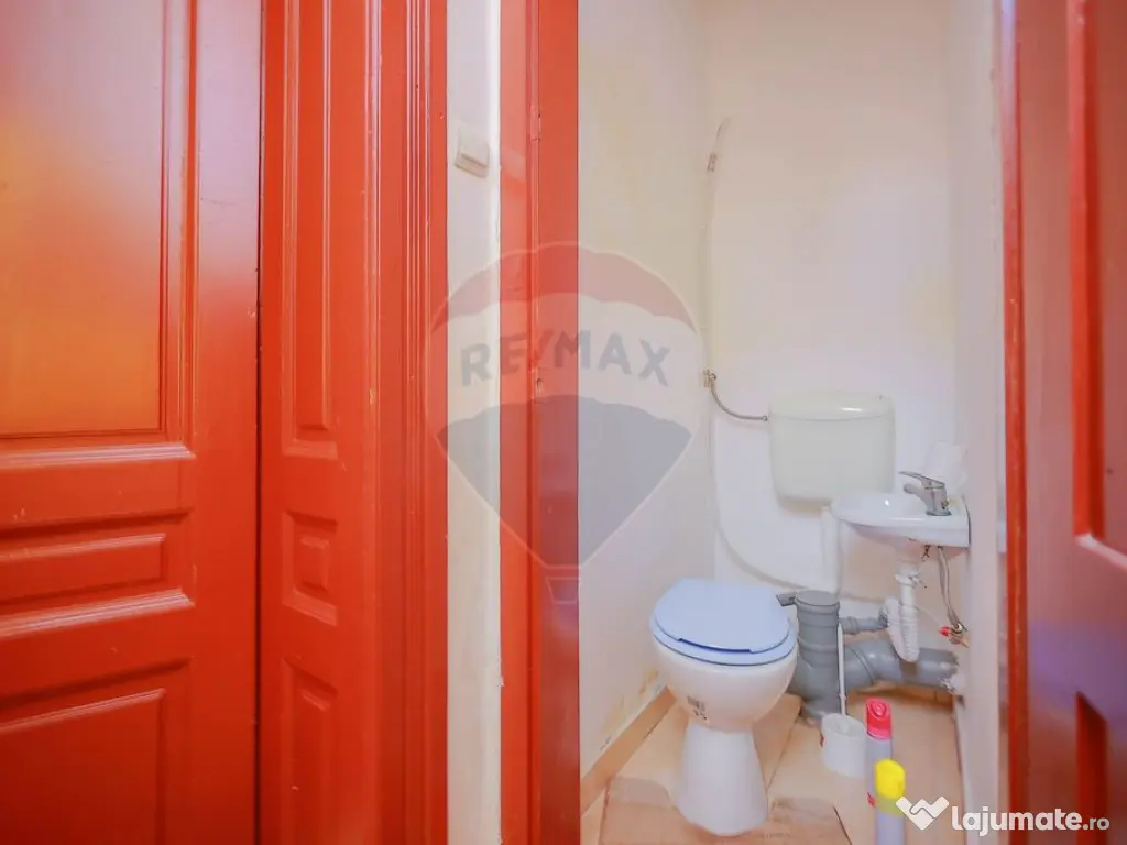 Casă de Vânzare cu 4 camere, Ultracentral - Cuza Vodă 