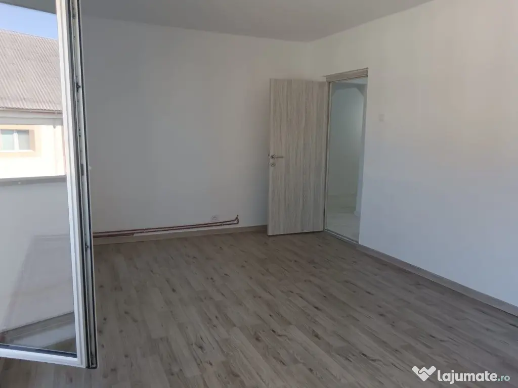 Hortensiei, 3 camere, decom.,