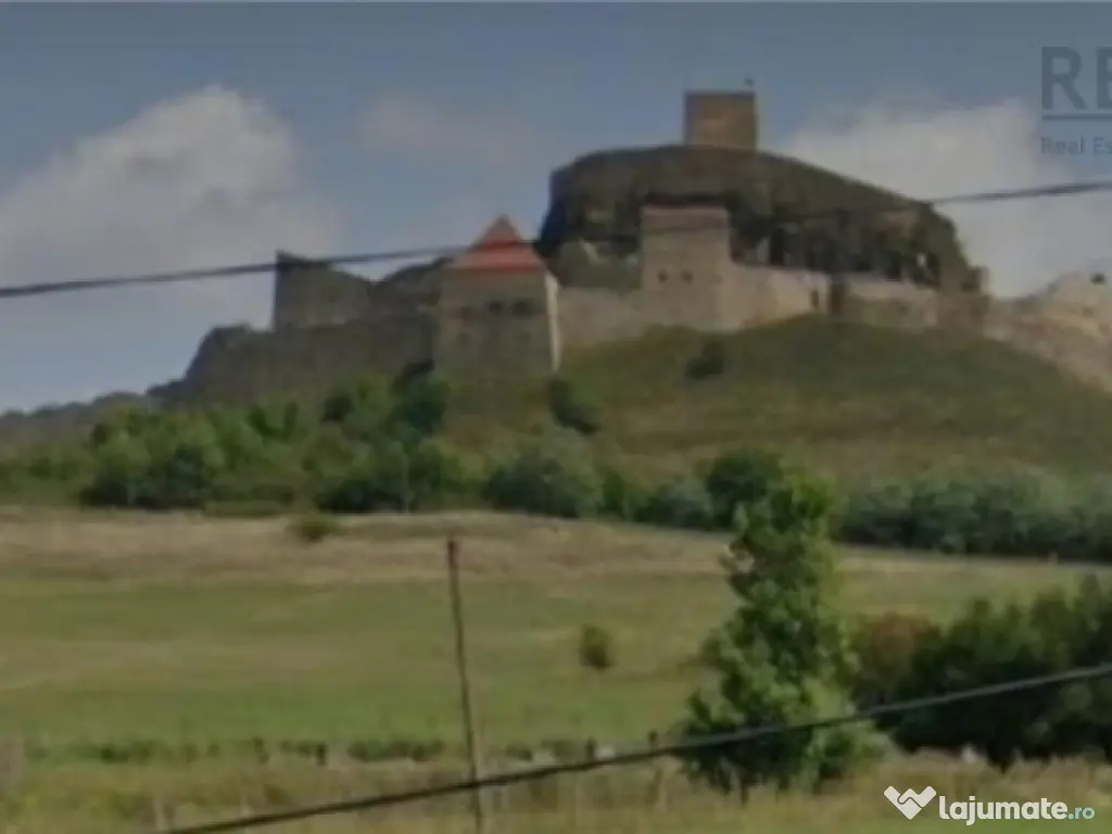 Teren Intravilan la baza cetatii Rupea 